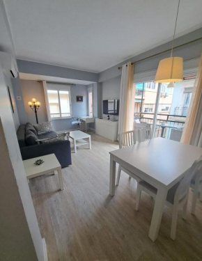 Modern 2 BR corner unit in the heart of Alicante